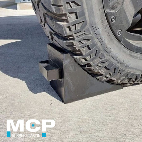 Cuña Camión Estriada de Caucho - MCP Rubber Division