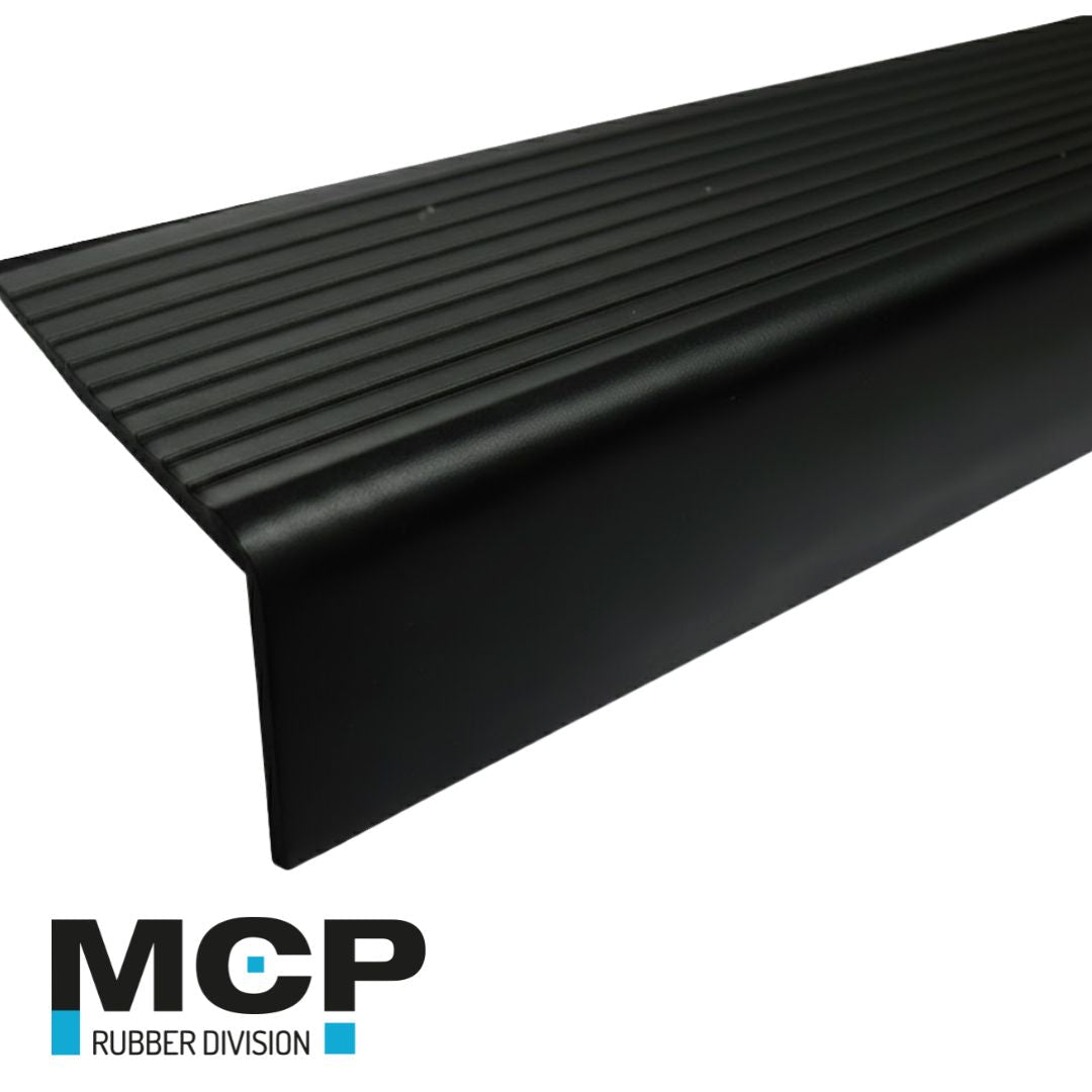 Nariz de Grada de Caucho Estriada 50 × 25 cm - MCP Rubber Division