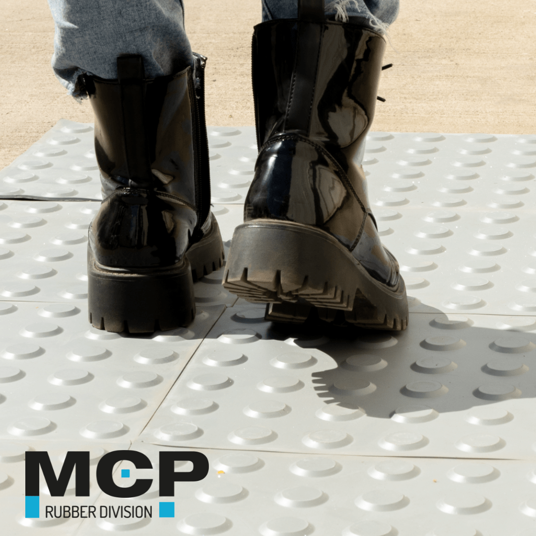 Palmeta Podotáctil Estoperol Gris 30cm x 30cm x 3,5mm - MCP Rubber Division