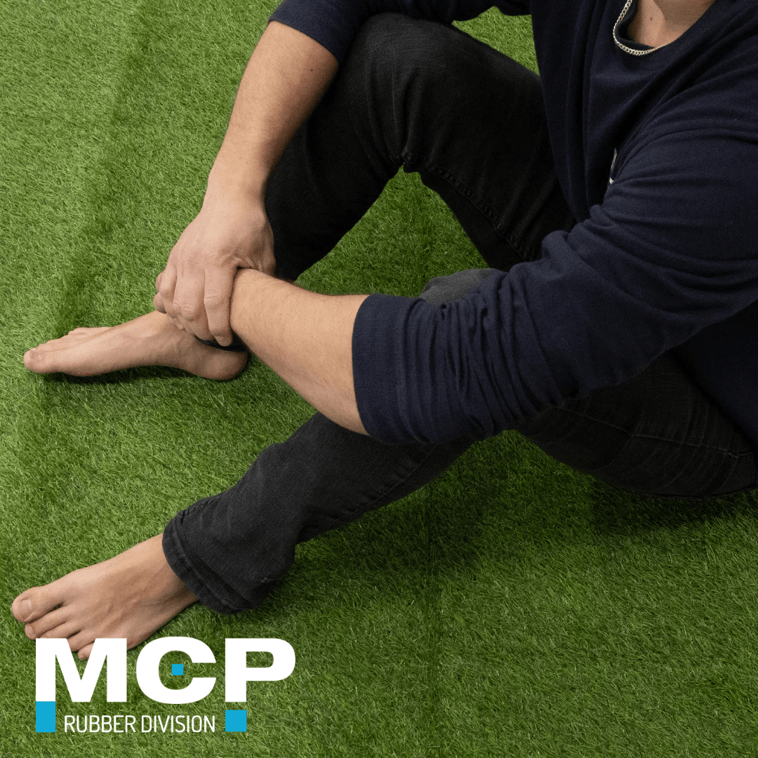 Pasto Sintético 3 Tonos de Verde de 15mm 4x10 metros - MCP Rubber Division