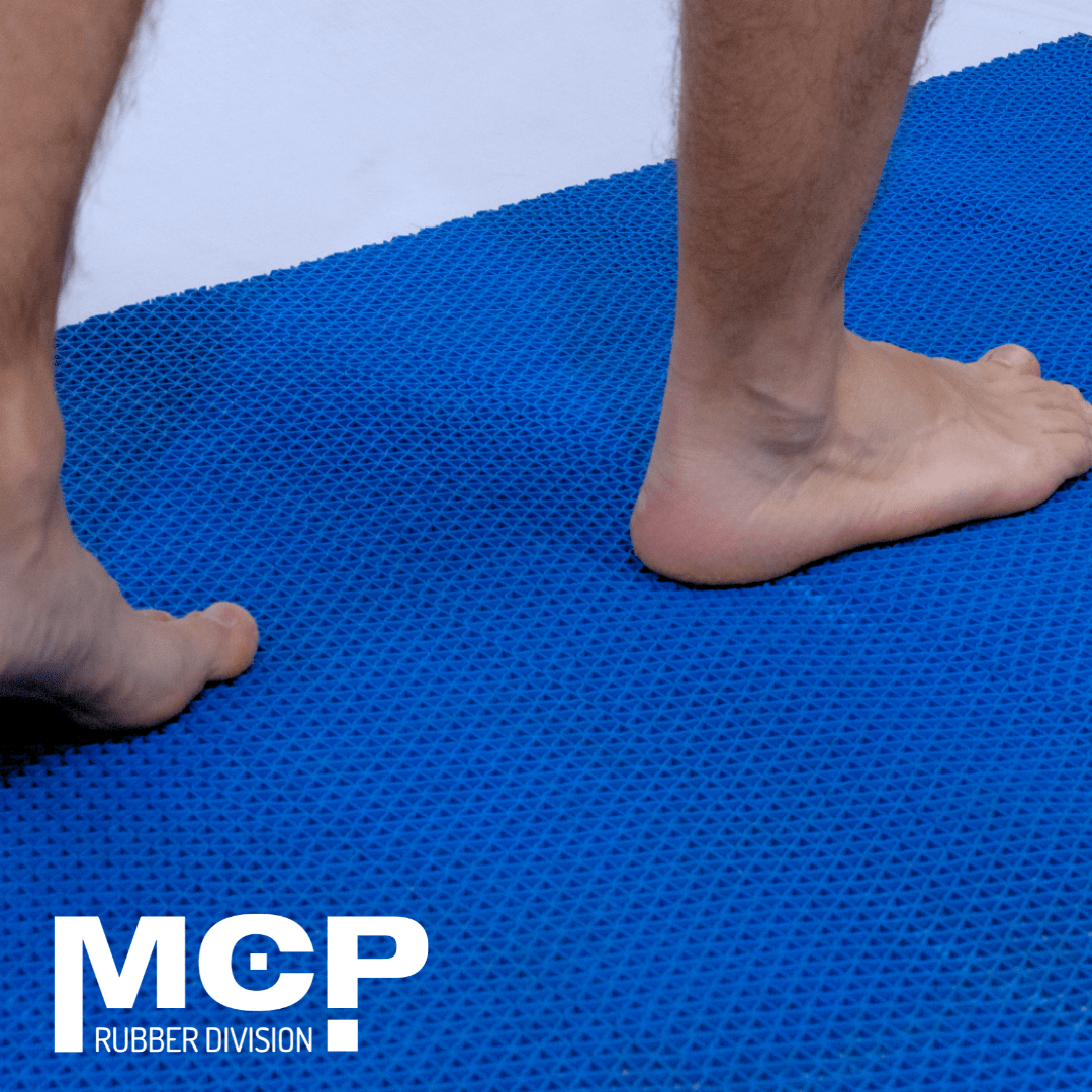 Piso PVC Wet 5,5mm de 1,2 x 15 Metros - MCP Rubber Division